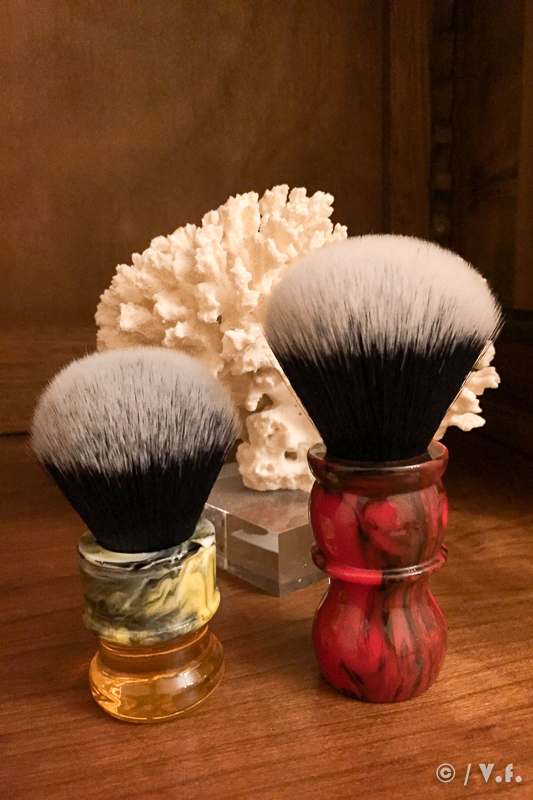 YAQI : Brosse synthétique de style Tuxedo la Balustre - Page 6 20171114-SAC